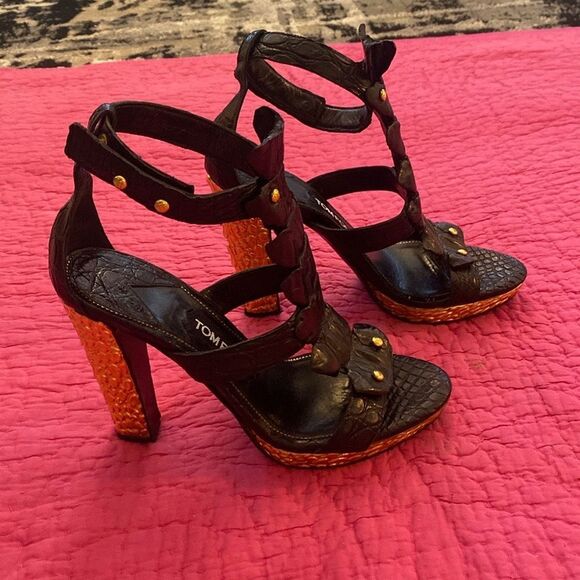 Tom Ford Black and Gold Heels with Chunky Block Heel, US8,5 - Picture 2 of 12